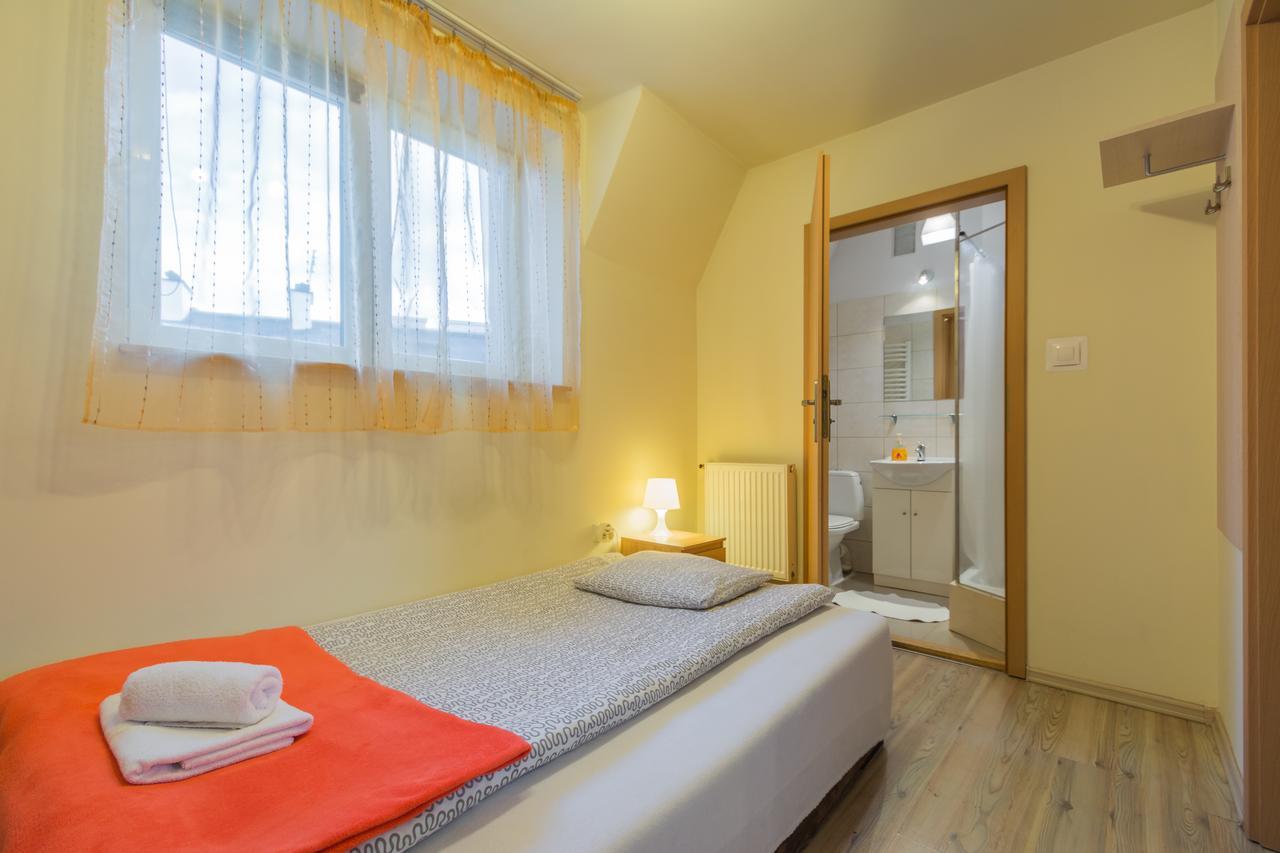 Euro-Room Rooms & Apartments Cracovia Esterno foto